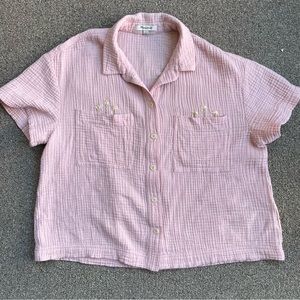 Madewell pink crinkle button down shirt size small hand embroidered.